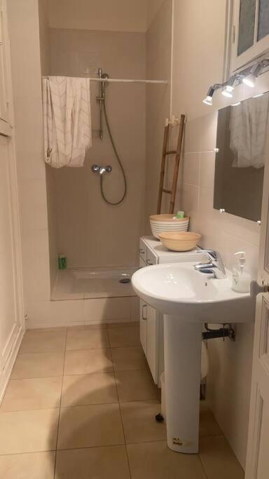 Amazing 2-Bedroom Apartment In Nice Near The Beach Bagian luar foto